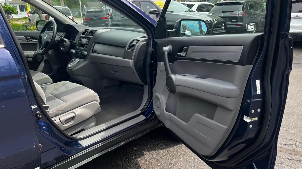 Honda CR-V LX 4WD 5-Speed AT 2011