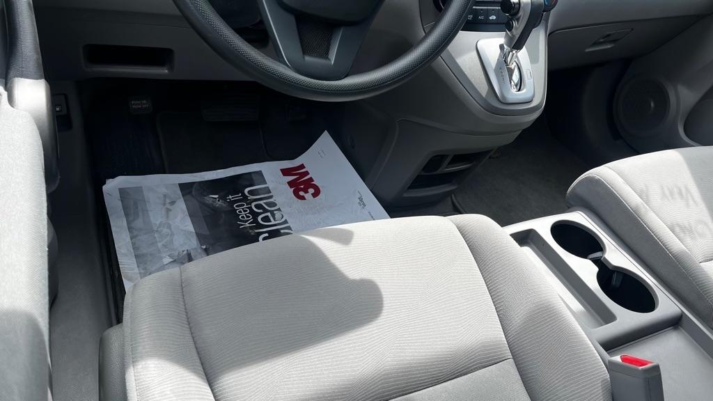 Honda CR-V LX 4WD 5-Speed AT 2011
