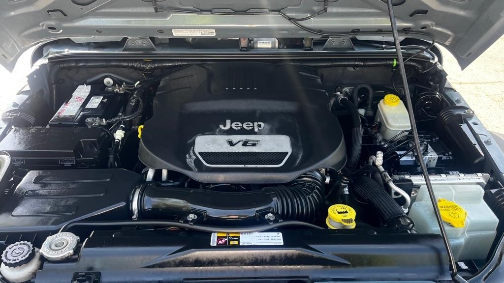 Jeep Wrangler Unlimited Sport 4WD 2014