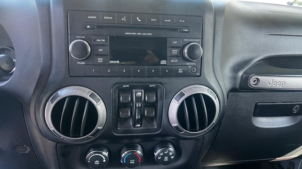 Jeep Wrangler Unlimited Sport 4WD 2014