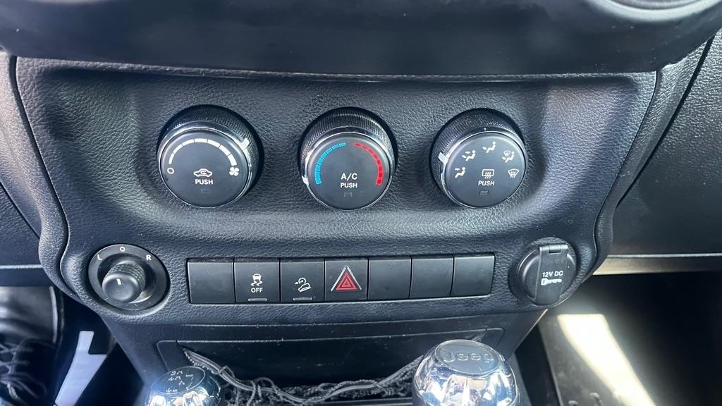 Jeep Wrangler Unlimited Sport 4WD 2014