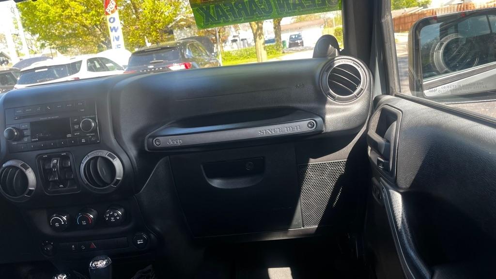 Jeep Wrangler Unlimited Sport 4WD 2014