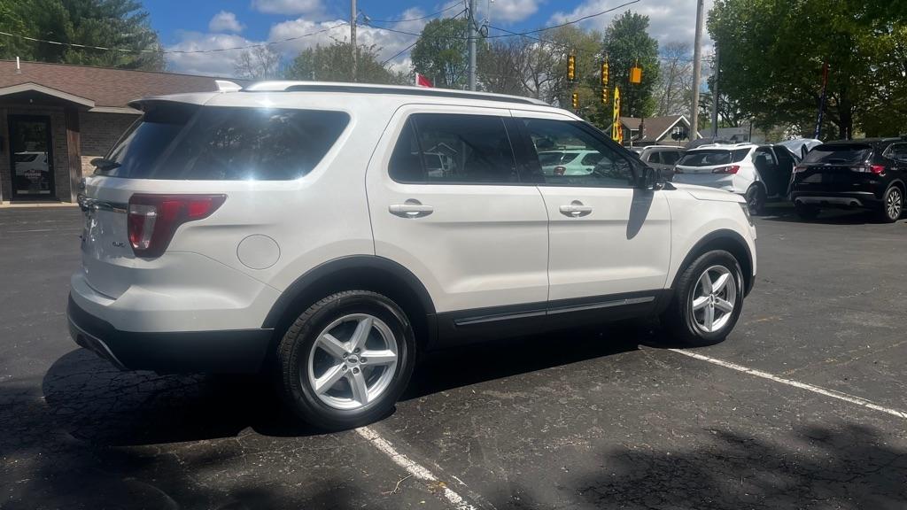 Ford Explorer XLT 4WD 2017