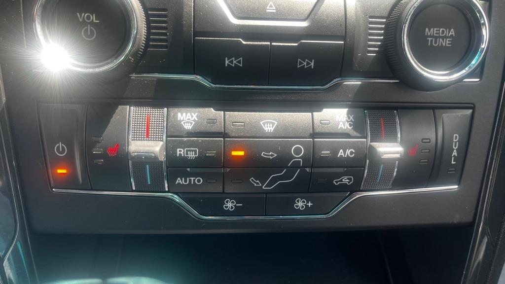 Ford Explorer XLT 4WD 2017