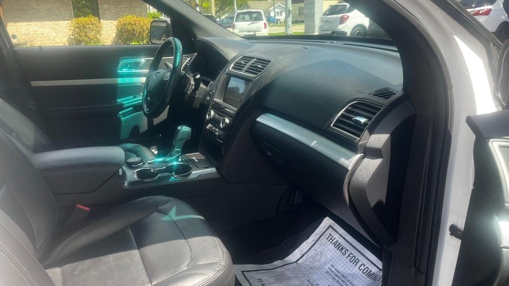 Ford Explorer XLT 4WD 2017