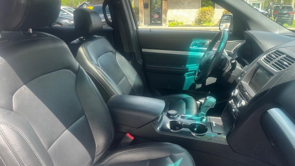 Ford Explorer XLT 4WD 2017