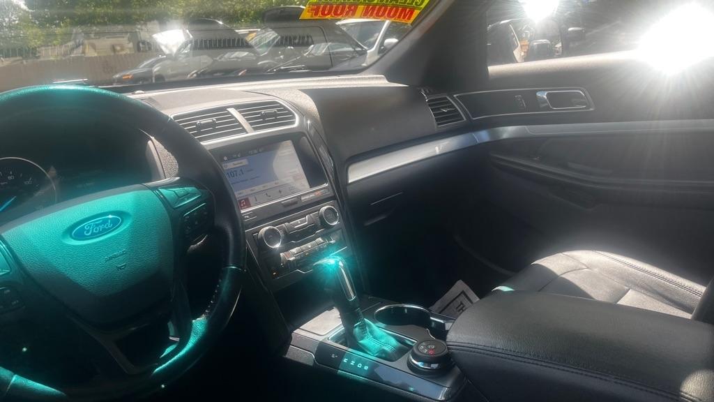 Ford Explorer XLT 4WD 2017