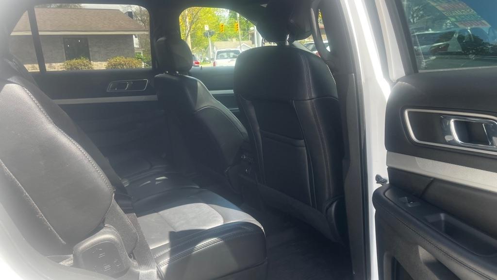 Ford Explorer XLT 4WD 2017