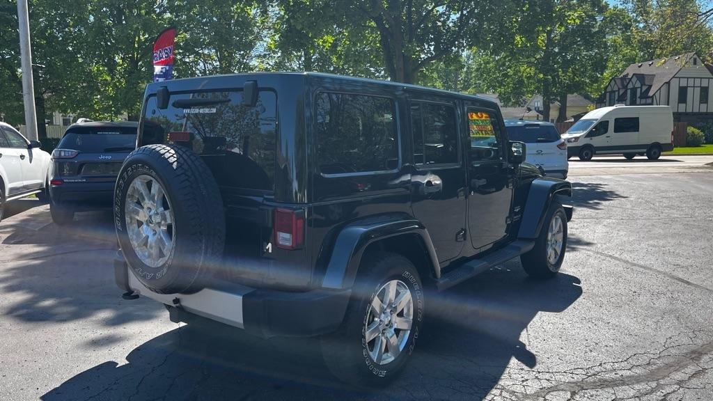 Jeep Wrangler Unlimited Sahara 4WD 2012