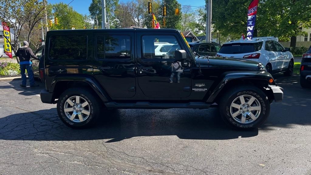 Jeep Wrangler Unlimited Sahara 4WD 2012