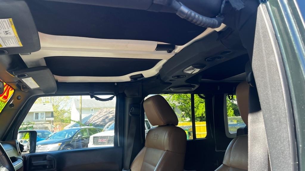 Jeep Wrangler Unlimited Sahara 4WD 2012