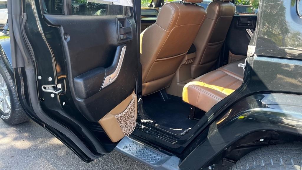 Jeep Wrangler Unlimited Sahara 4WD 2012