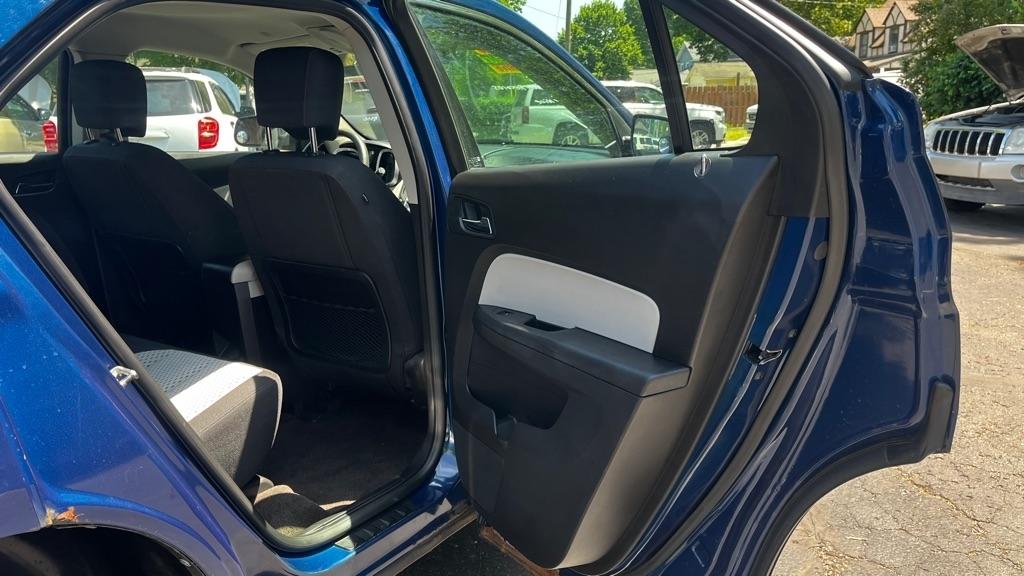 Chevrolet Equinox LS AWD 2010