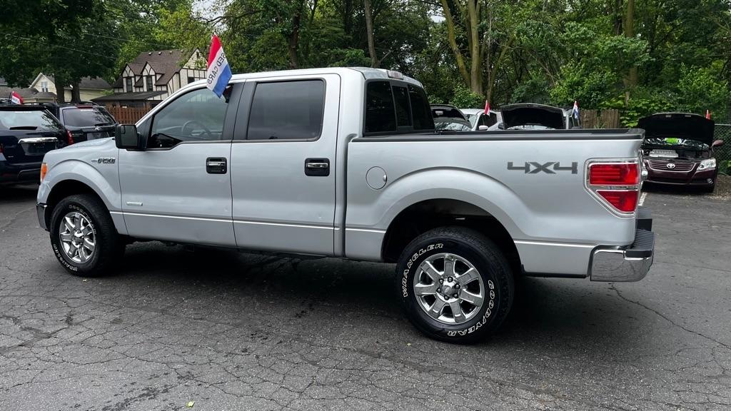 Ford F-150 XL SuperCrew 5.5-ft. Bed 4WD 2013