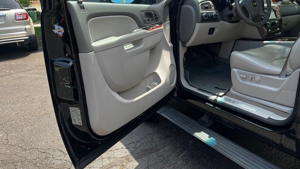 Chevrolet Tahoe LTZ 4WD 2013