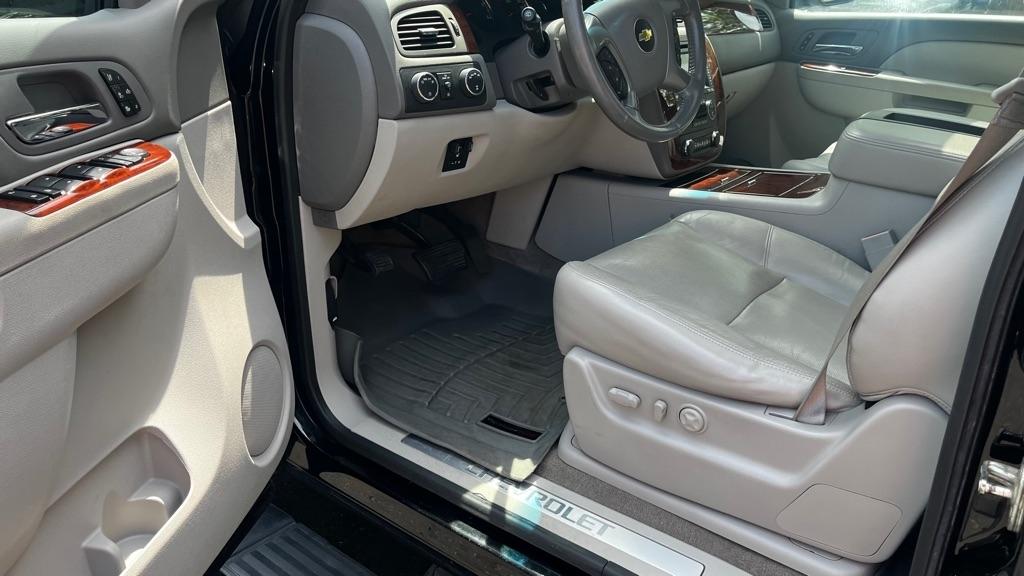 Chevrolet Tahoe LTZ 4WD 2013