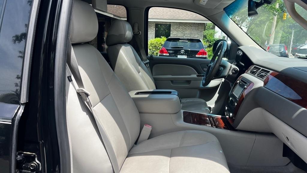 Chevrolet Tahoe LTZ 4WD 2013