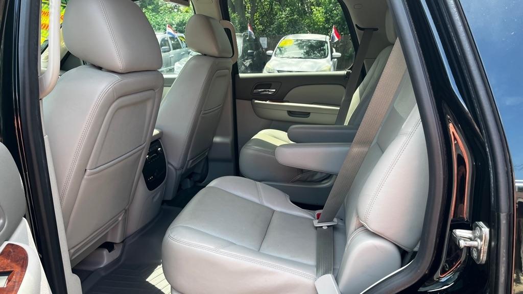 Chevrolet Tahoe LTZ 4WD 2013