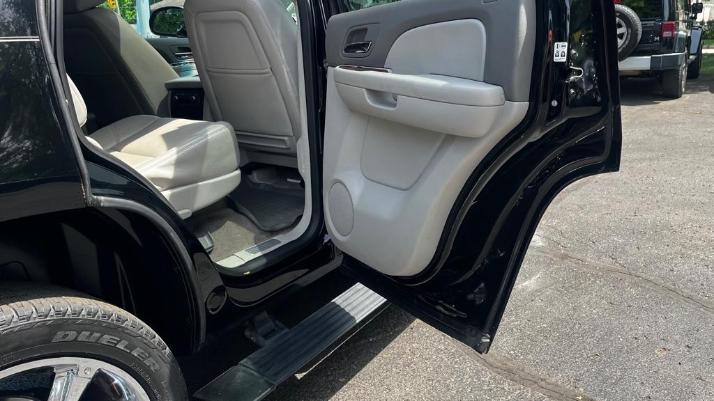 Chevrolet Tahoe LTZ 4WD 2013