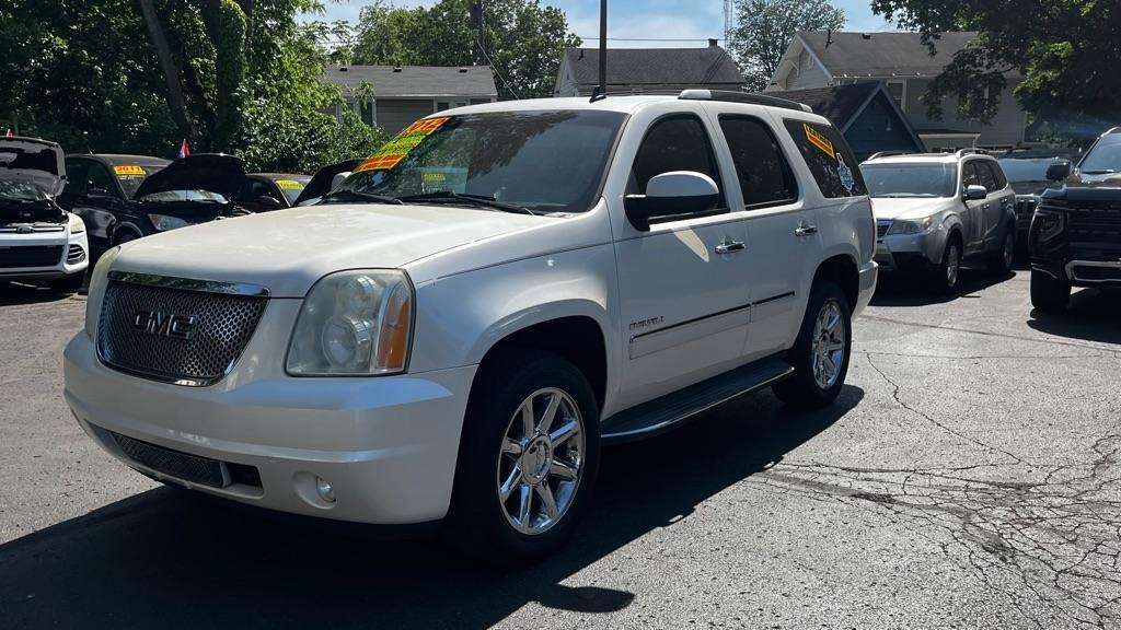 GMC Yukon Denali 4WD 2012