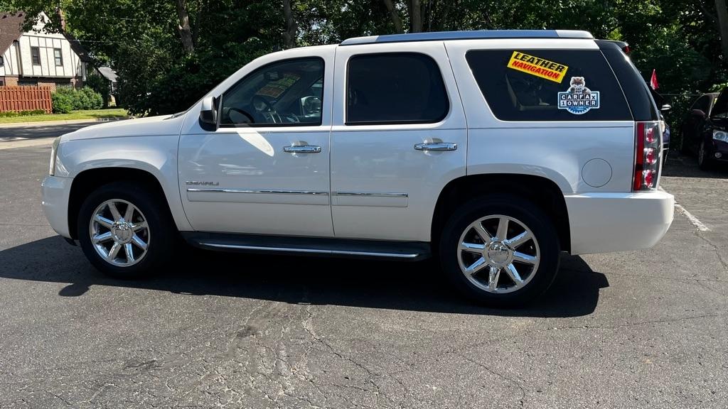 GMC Yukon Denali 4WD 2012