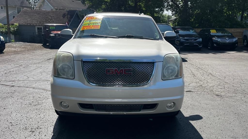 GMC Yukon Denali 4WD 2012