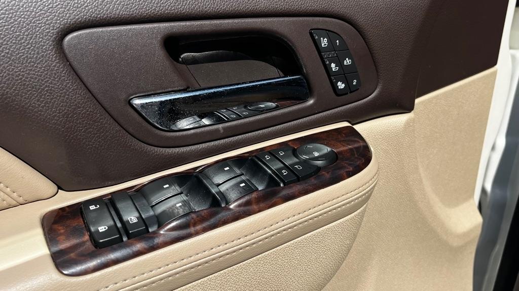 GMC Yukon Denali 4WD 2012
