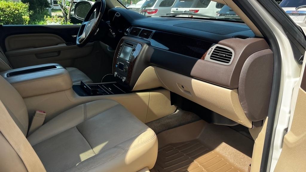 GMC Yukon Denali 4WD 2012