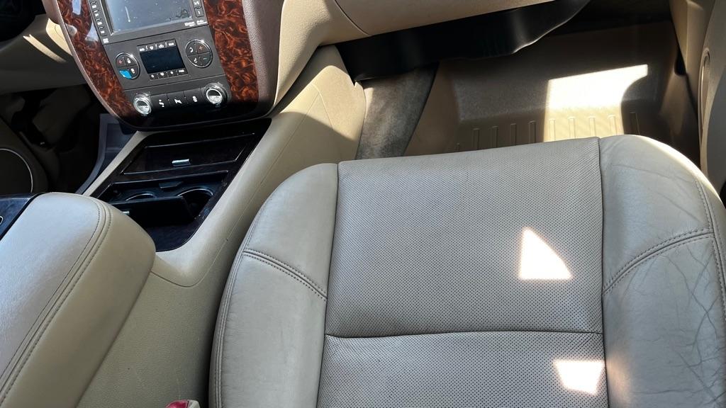 GMC Yukon Denali 4WD 2012