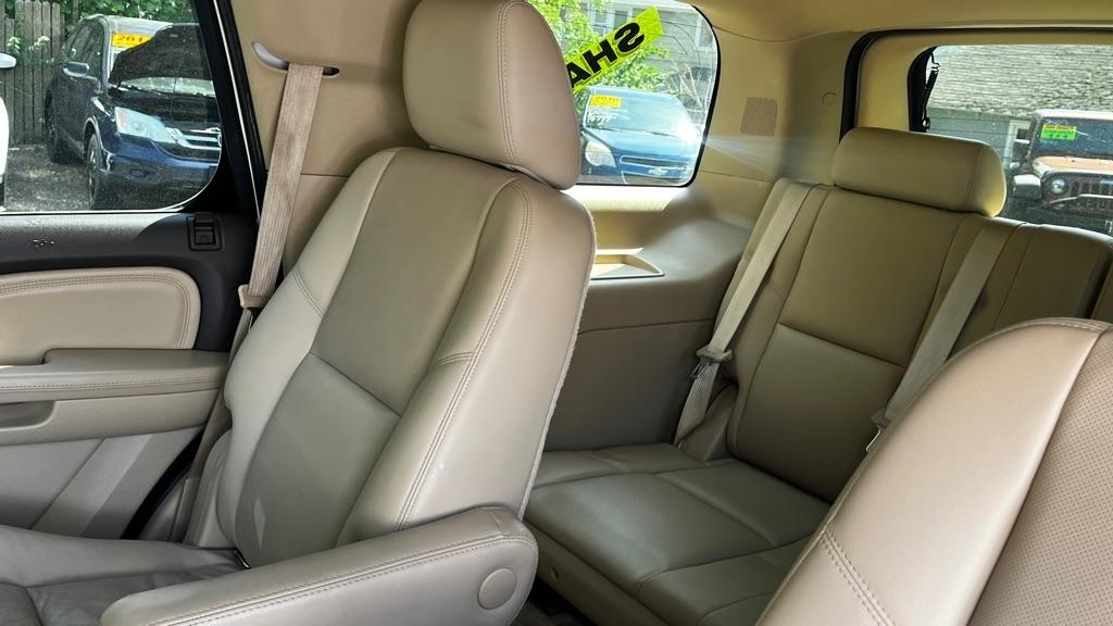 GMC Yukon Denali 4WD 2012