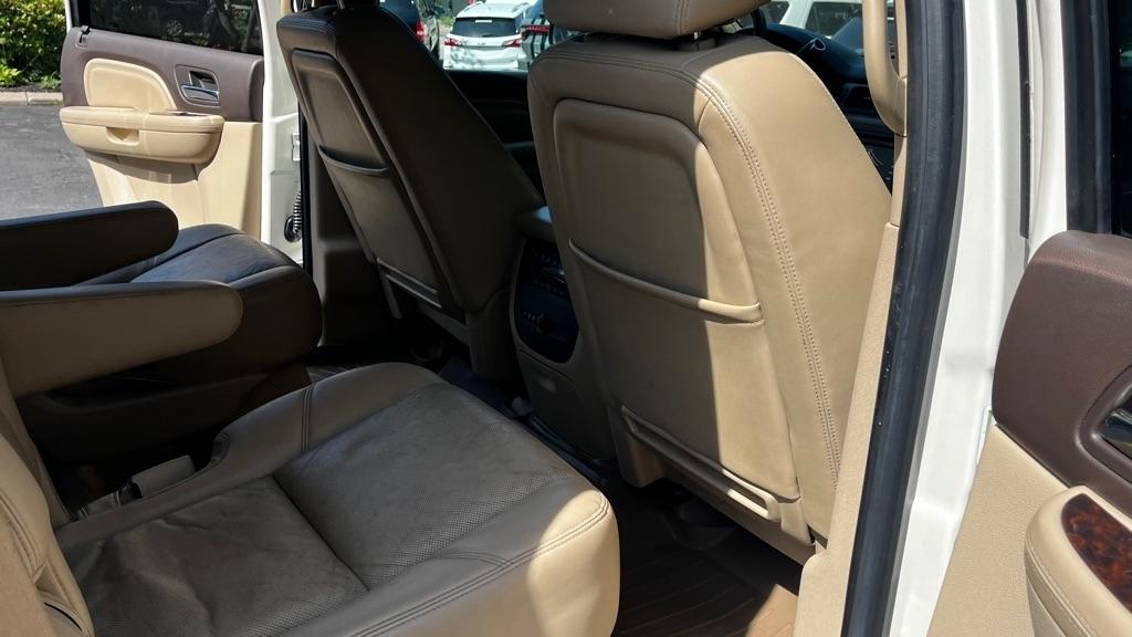 GMC Yukon Denali 4WD 2012