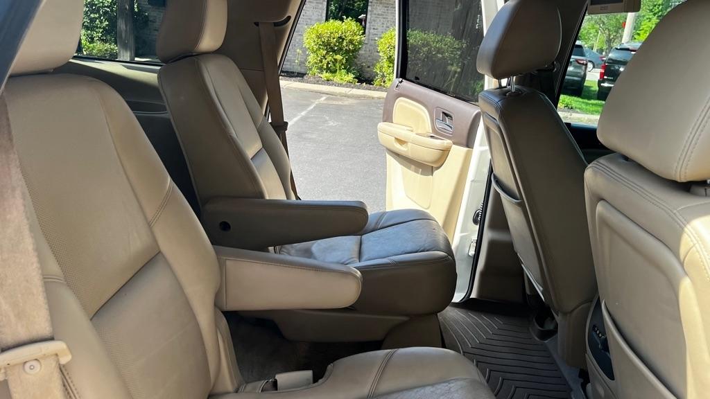 GMC Yukon Denali 4WD 2012
