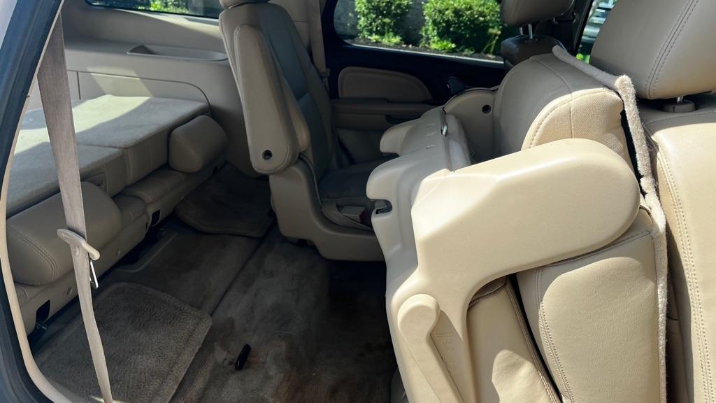 GMC Yukon Denali 4WD 2012