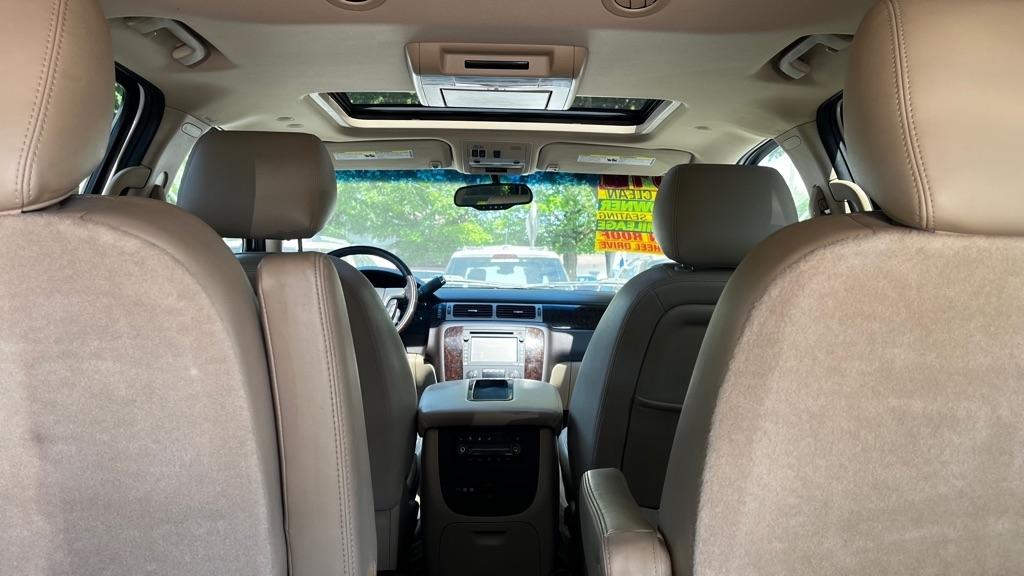 GMC Yukon Denali 4WD 2012