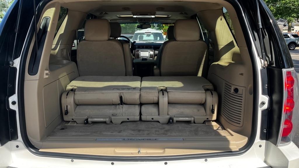 GMC Yukon Denali 4WD 2012