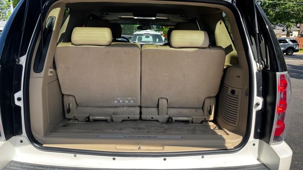 GMC Yukon Denali 4WD 2012