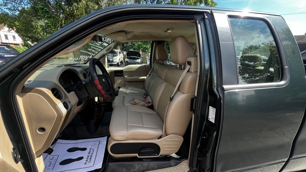 Ford F-150 XL SuperCab 4WD 2005