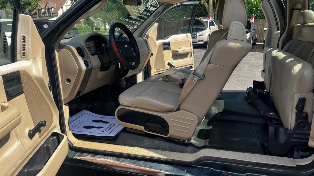 Ford F-150 XL SuperCab 4WD 2005