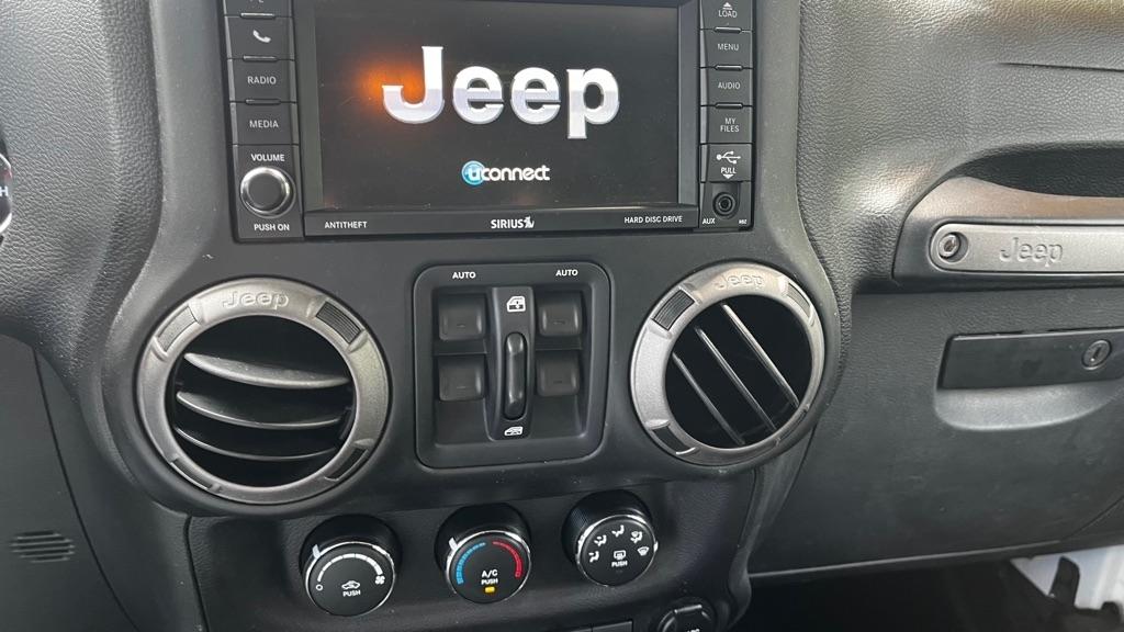 Jeep Wrangler Unlimited Sport 4WD 2015