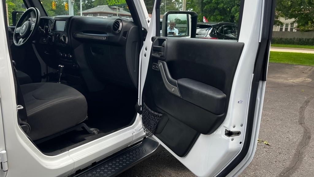 Jeep Wrangler Unlimited Sport 4WD 2015