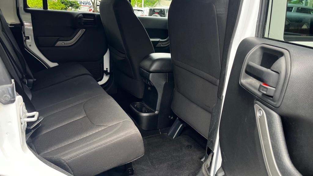 Jeep Wrangler Unlimited Sport 4WD 2015