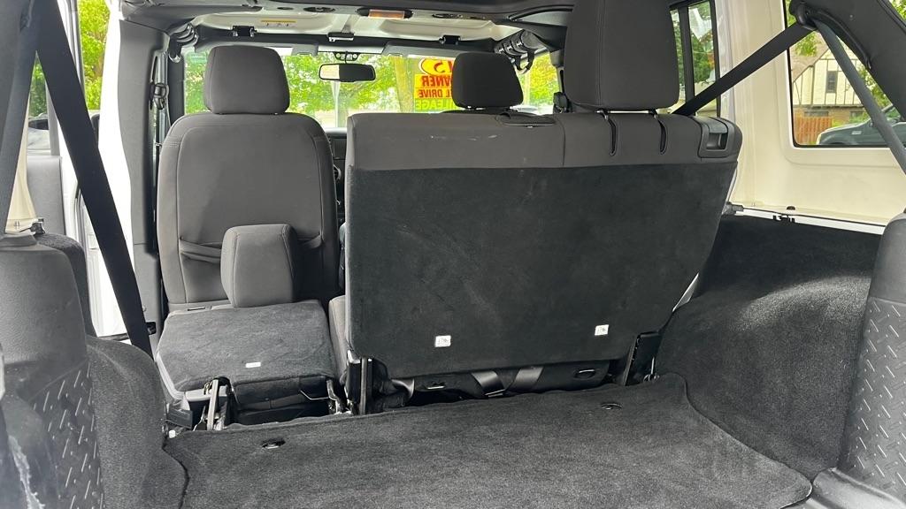 Jeep Wrangler Unlimited Sport 4WD 2015
