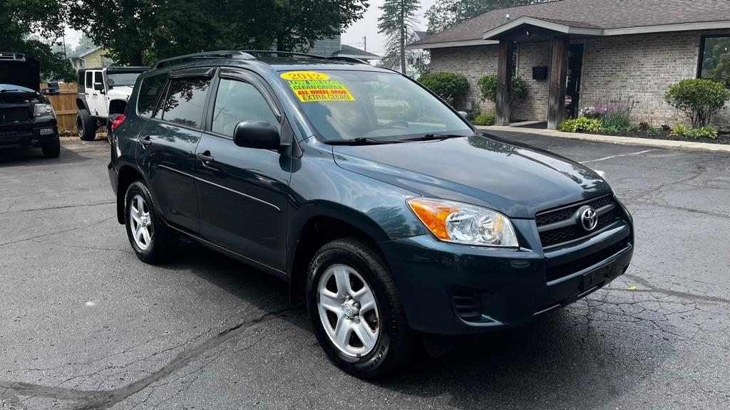 Toyota RAV4 Base I4 4WD 2012