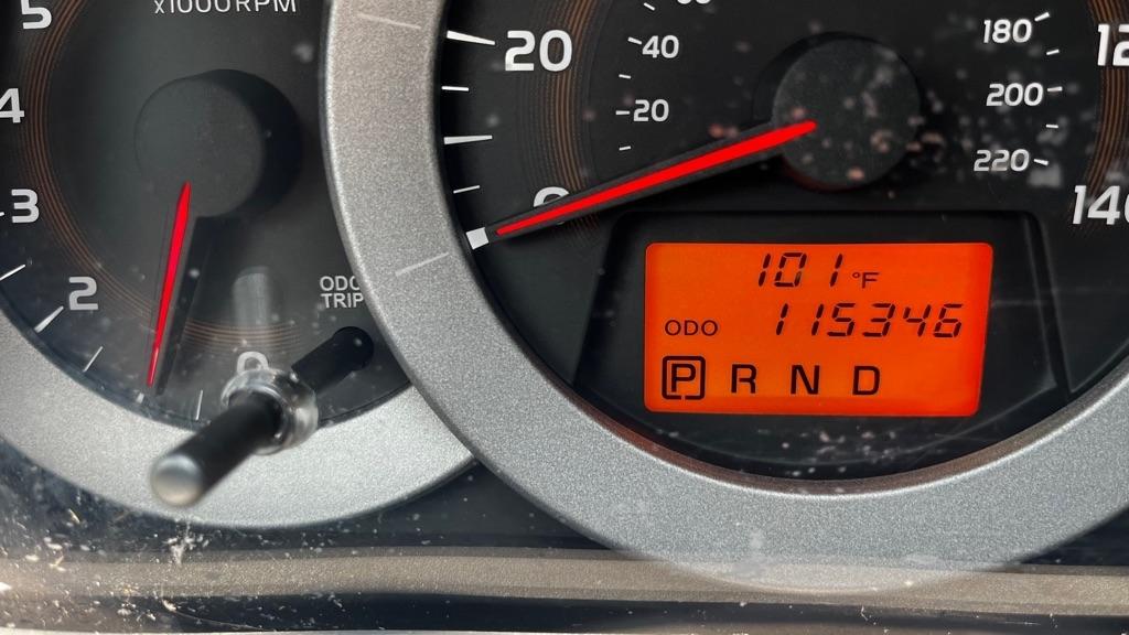 Toyota RAV4 Base I4 4WD 2012