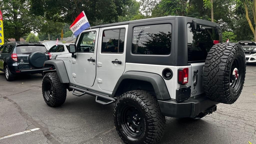 Jeep Wrangler Unlimited Sport 4WD 2011