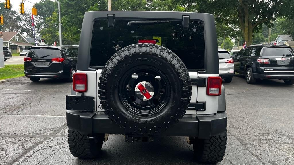 Jeep Wrangler Unlimited Sport 4WD 2011