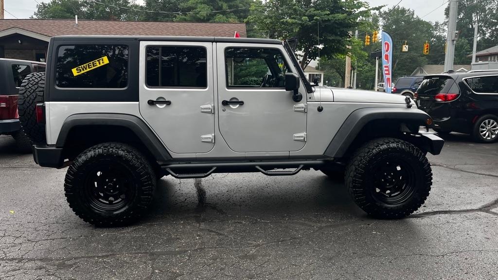 Jeep Wrangler Unlimited Sport 4WD 2011