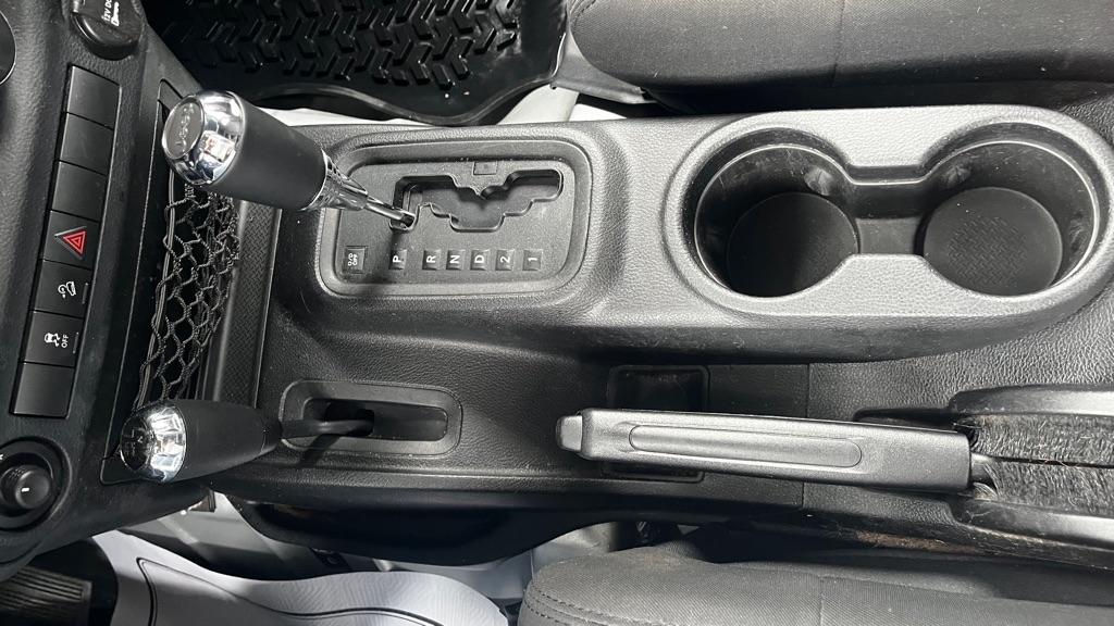 Jeep Wrangler Unlimited Sport 4WD 2011