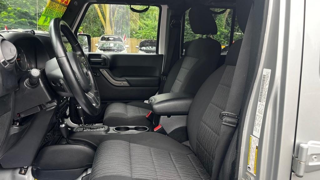 Jeep Wrangler Unlimited Sport 4WD 2011