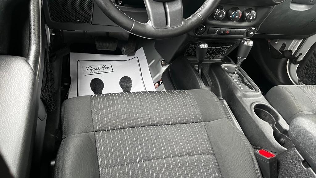 Jeep Wrangler Unlimited Sport 4WD 2011